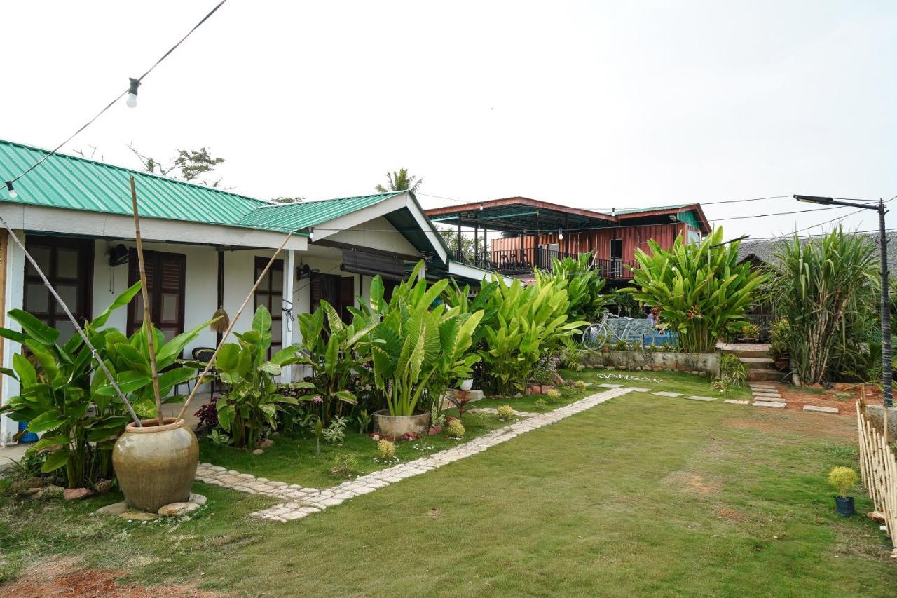 Dangau Sala D'Kontena 阿罗士打 外观 照片